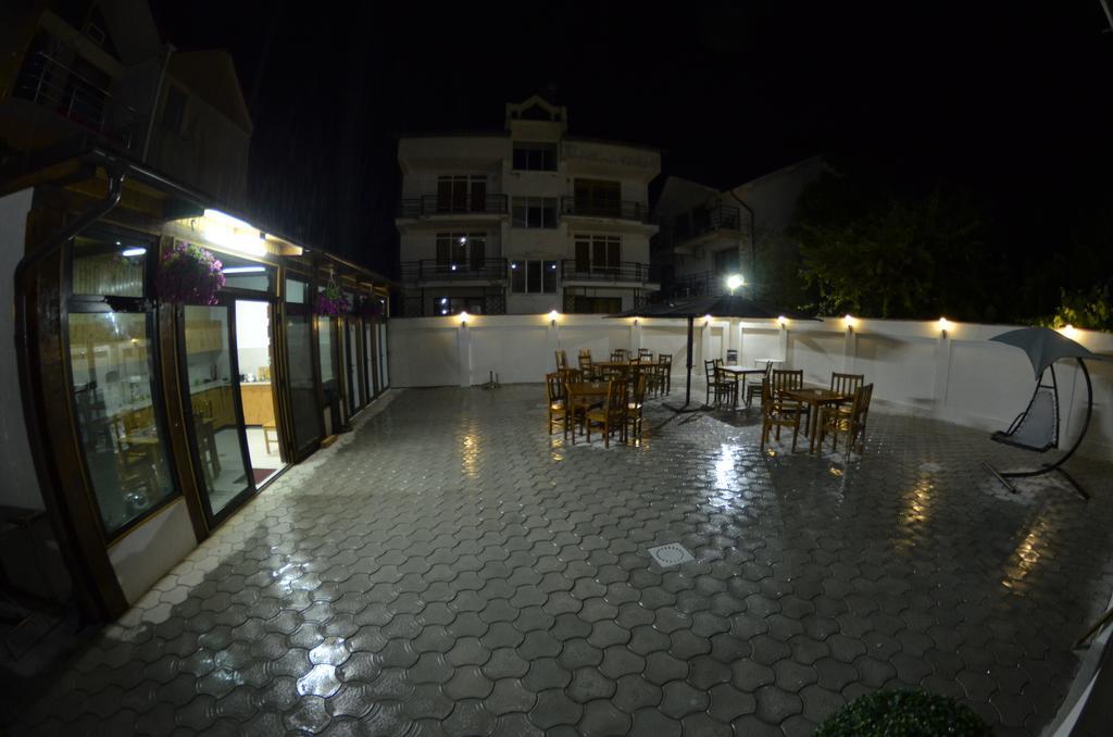 Razvan Holiday Costineşti Exteriér fotografie